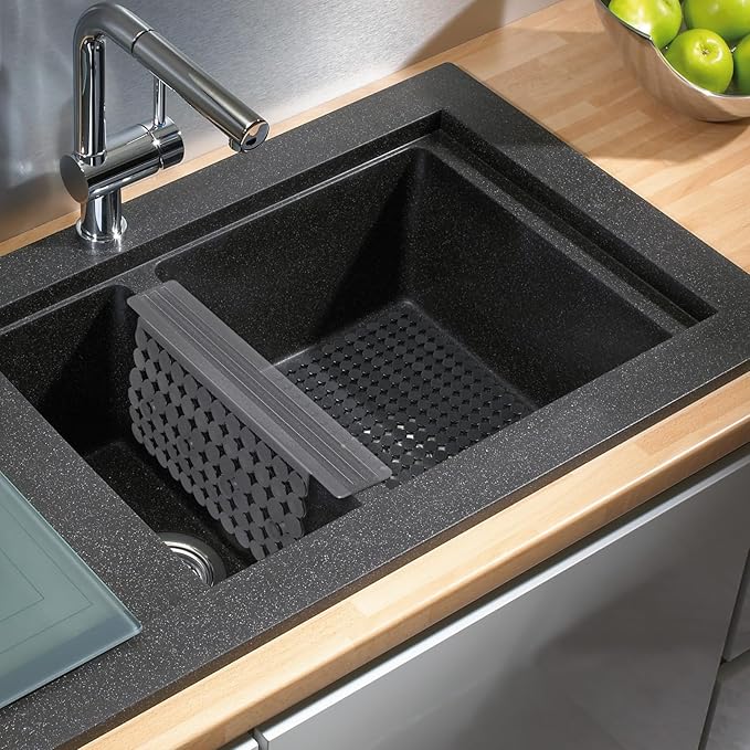 Bligli Plastic Sink Saddle, Sink Divider Mat with Strong Suction Cups, Kitchen Divided Sink Protector Mat for Glassware Dishes, Easy to Clean and No Smell, 9.5" x 12", Clear