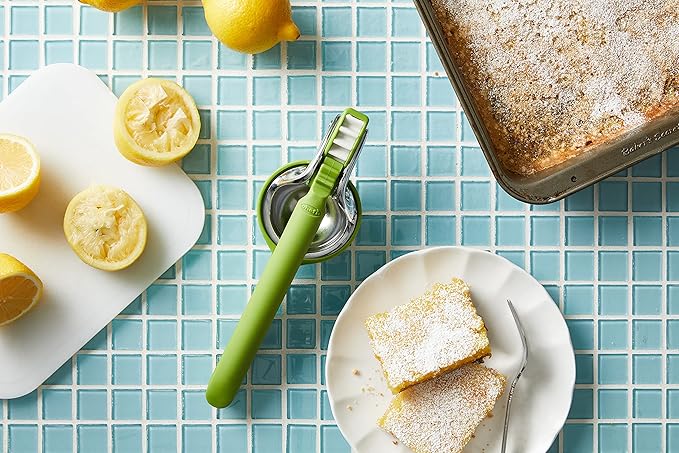 Chef'n FreshForce Lemon Squeezer Citrus Juicer,Manual Hand Press with Dual-Gear Power for Maximum Juice Extraction,Durable,Lime Green,(Pack of 6)