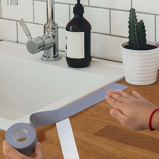 Bath & Kitchen Caulk Tape Sealant Strip,PVC Self Adhesive Tub and Wall Sealing Tape Caulk Sealer,Caulk Strip,sealant Tape,Shower Tile Sealer Adhesive sealant （Silver）