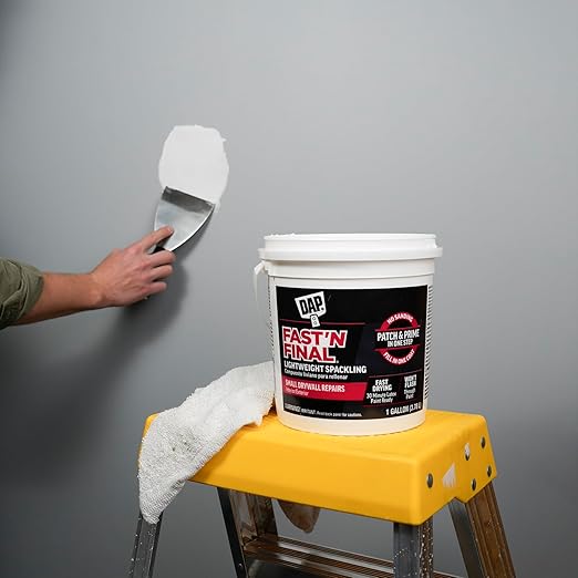 DAP Fast'N Final Lightweight Spackling, 1 gal, White