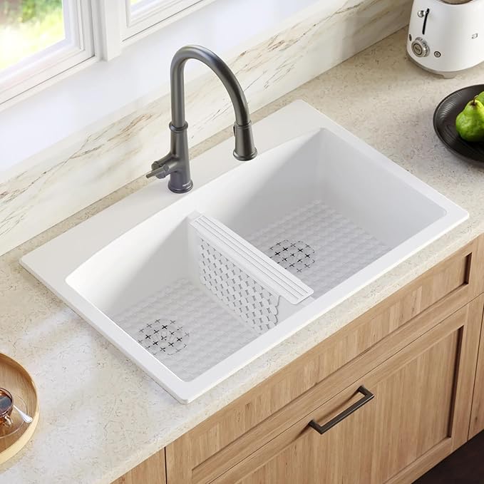 Bligli Plastic Sink Saddle, Sink Divider Mat with Strong Suction Cups, Kitchen Divided Sink Protector Mat for Glassware Dishes, Easy to Clean and No Smell, 9.5" x 12", White