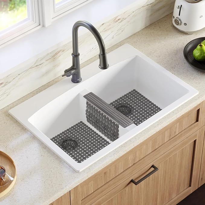 Bligli Plastic Sink Saddle, Sink Divider Mat with Strong Suction Cups, Kitchen Divided Sink Protector Mat for Glassware Dishes, Easy to Clean and No Smell, 9.5" x 12", Translucent Grey