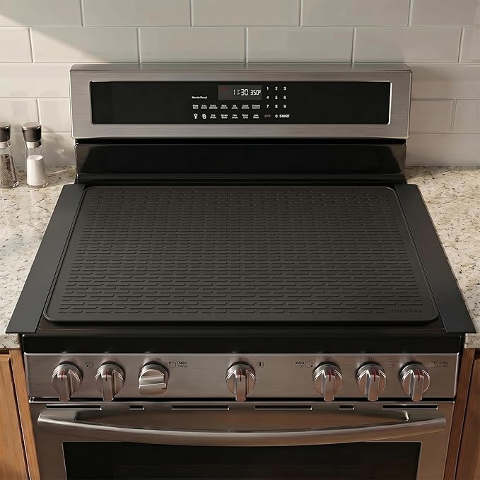 Silicone Stove Gap Covers with Stainless Steel, Oven Gap Filler Seals Gaps Between Stovetop and Counter, Stove Gap Guards Range Trim Kit, Easy to Clean Stove Gap Guard (Black 2 Pack,20.86" with mat)