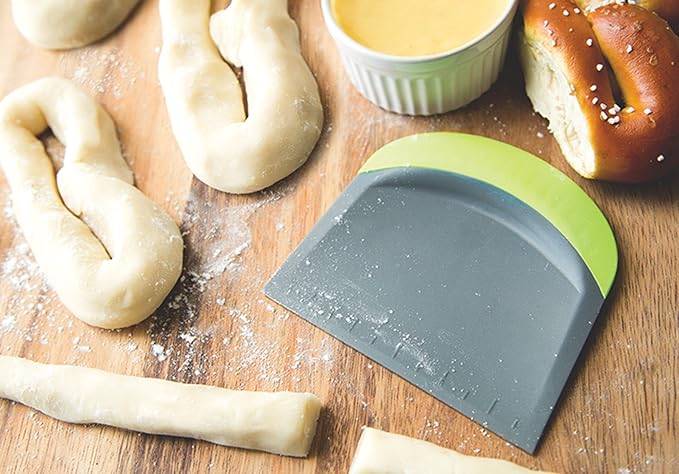 Fox Run Dough and Bowl Scraper, 4.75" Flat Edge Bench Scraper, Green